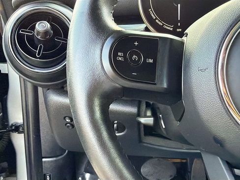 Used 2024 MINI Cooper SE image 36