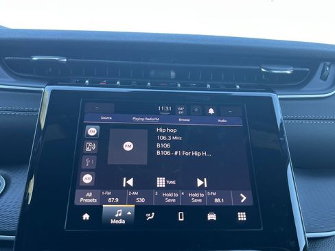 New 2025 Jeep Grand Cherokee Laredo image 8