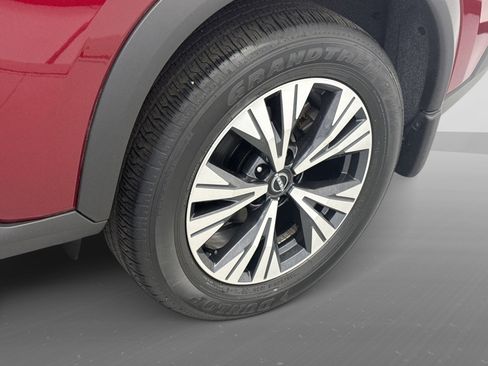 Used 2023 Nissan Rogue SV AWD/4WD image 22