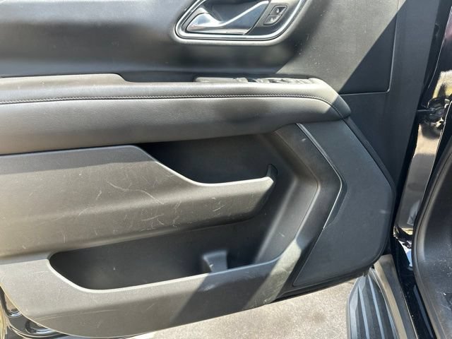 Used 2021 Chevrolet Suburban LS RWD image 9