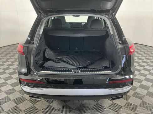 Used 2025 Audi Q5 Premium Plus w/ Premium Plus AWD/4WD image 21