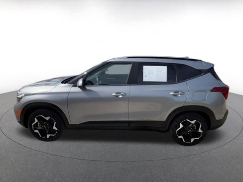 Used 2025 Kia Seltos S FWD image 9