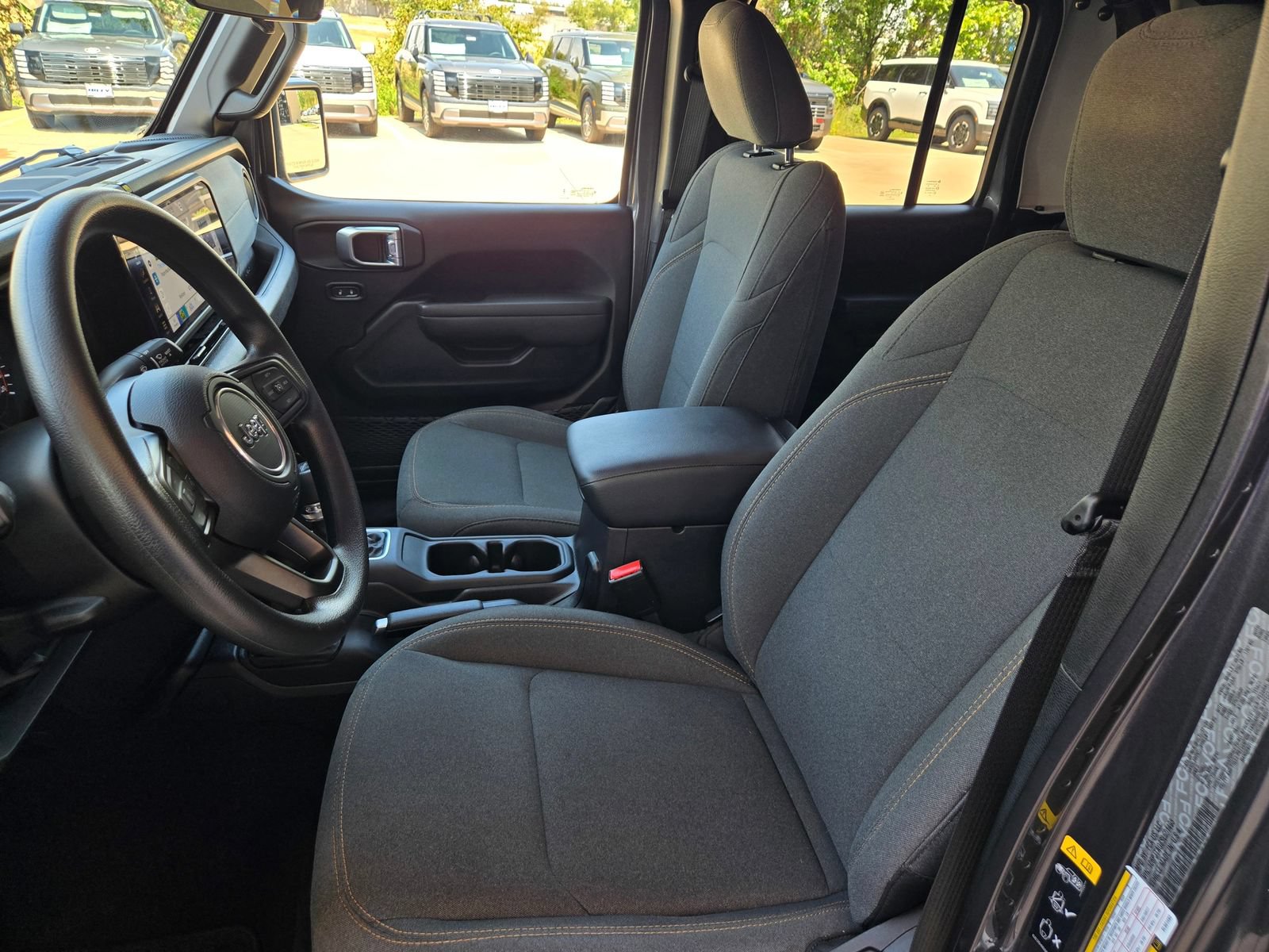Used 2025 Jeep Gladiator Sport AWD/4WD image 23