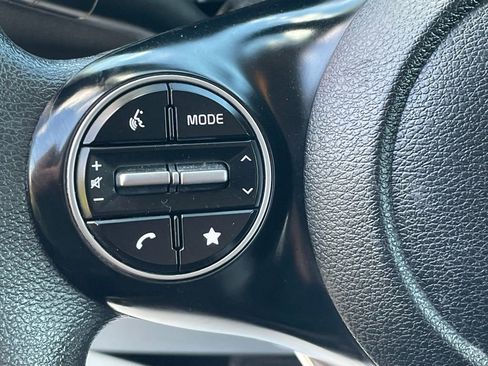 Certified 2023 Kia Soul LX w/ LX Technology Package FWD image 24