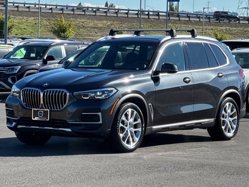 Used 2022 BMW X5 xDrive40i w/ Climate Comfort Package image 7