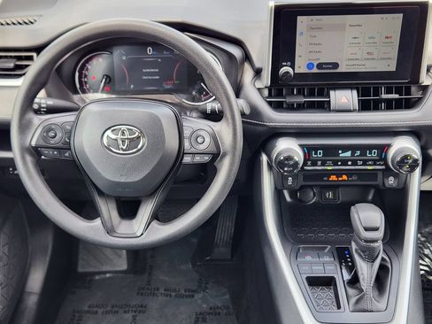 Used 2025 Toyota RAV4 XLE FWD image 26
