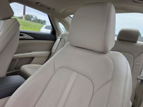 Used 2020 Lincoln MKZ Reserve w/ Elements Package FWD image 12