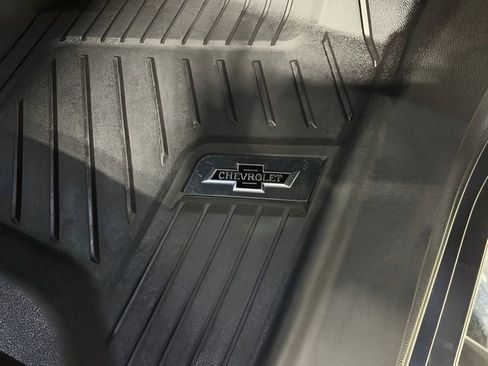 Used 2018 Chevrolet Silverado 1500 LTZ Z71 w/ Centennial Edition AWD/4WD image 12