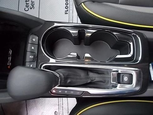 New 2025 Chevrolet TrailBlazer ACTIV w/ Convenience Package FWD image 21