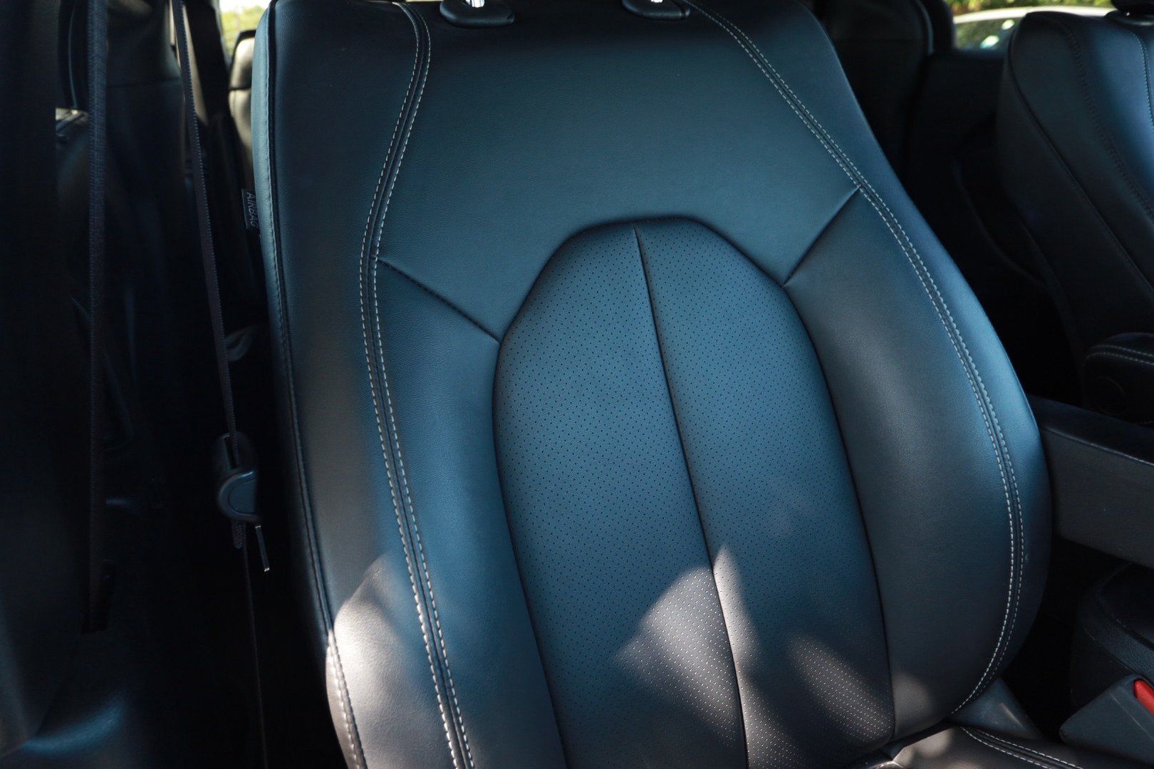Used 2025 Chrysler Pacifica Select FWD image 28