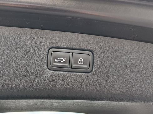 Used 2021 Genesis GV80 2.5T AWD/4WD image 16