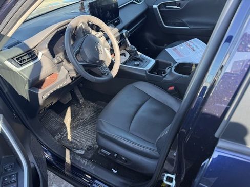 Used 2023 Toyota RAV4 Limited image 2