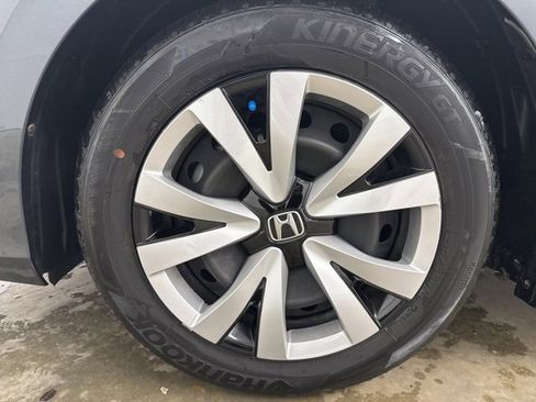 Certified 2024 Honda Civic LX image 9