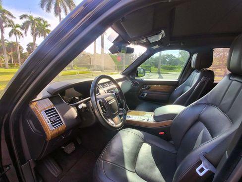 Used 2019 Land Rover Range Rover HSE AWD/4WD image 6