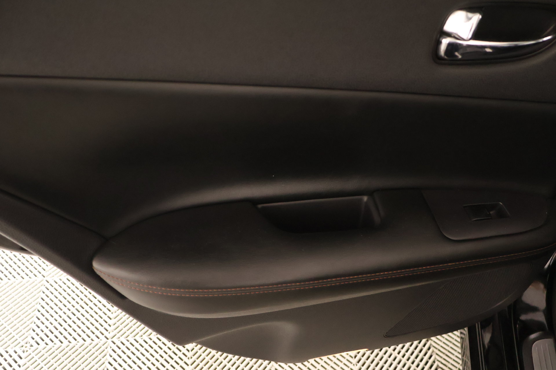 Used 2013 Nissan Maxima 3.5 SV w/ Premium Pkg FWD image 18
