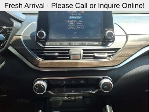 Used 2023 Nissan Altima 2.5 SV FWD image 18