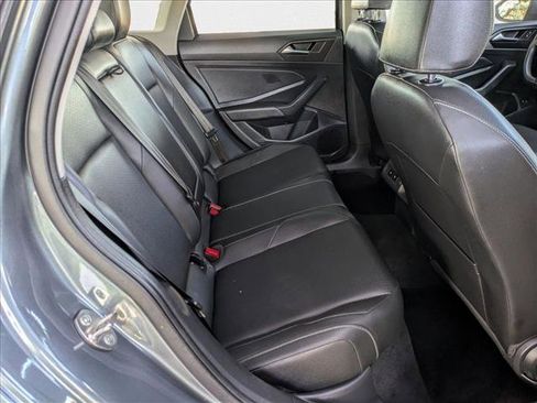 Used 2019 Volkswagen Jetta SE w/ Cold Weather Package image 20
