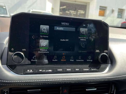 Used 2022 Nissan Rogue Platinum w/ Head-Up Display Package AWD/4WD image 27