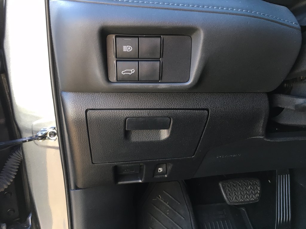 Used 2021 Toyota Highlander XSE AWD/4WD image 19
