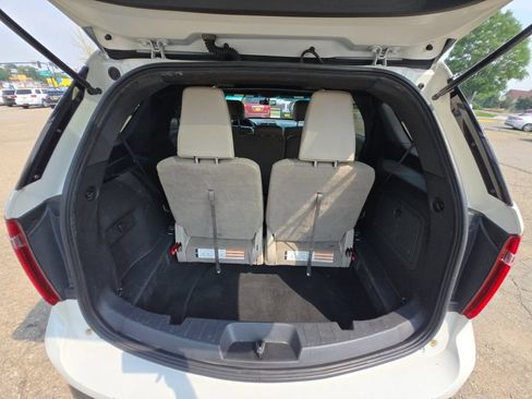 Used 2012 Ford Explorer XLT AWD/4WD image 23