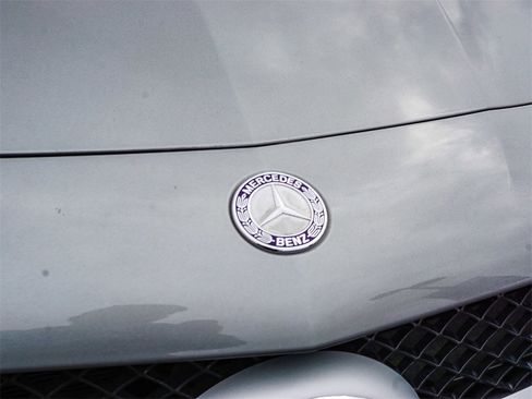 Used 2013 Mercedes-Benz SL 550 image 10