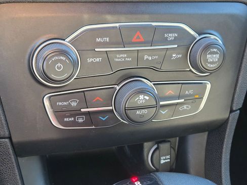 Used 2022 Dodge Charger R/T w/ Blacktop Package RWD image 31