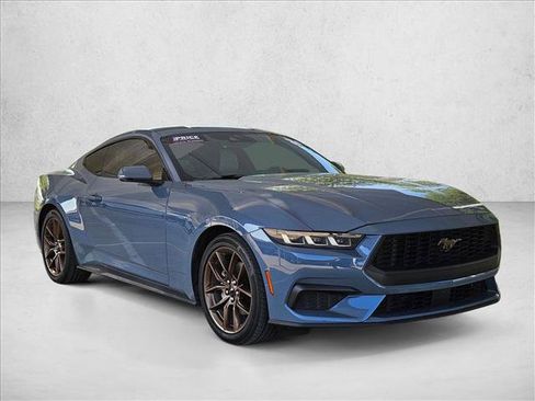 Used 2024 Ford Mustang Premium RWD image 3