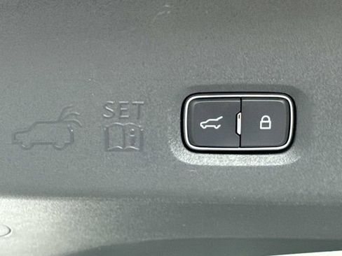 New 2026 Ford Expedition Max Active image 17