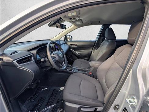 Used 2024 Toyota Corolla Cross LE image 15
