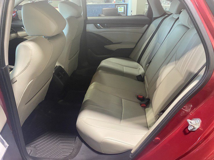 Used 2018 Honda Accord EX-L image 15