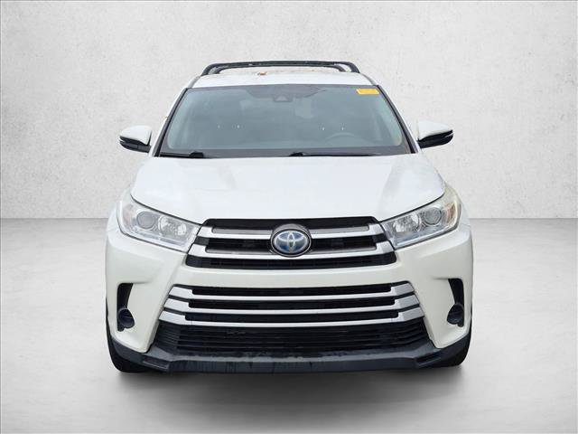 Used 2017 Toyota Highlander LE AWD/4WD image 3