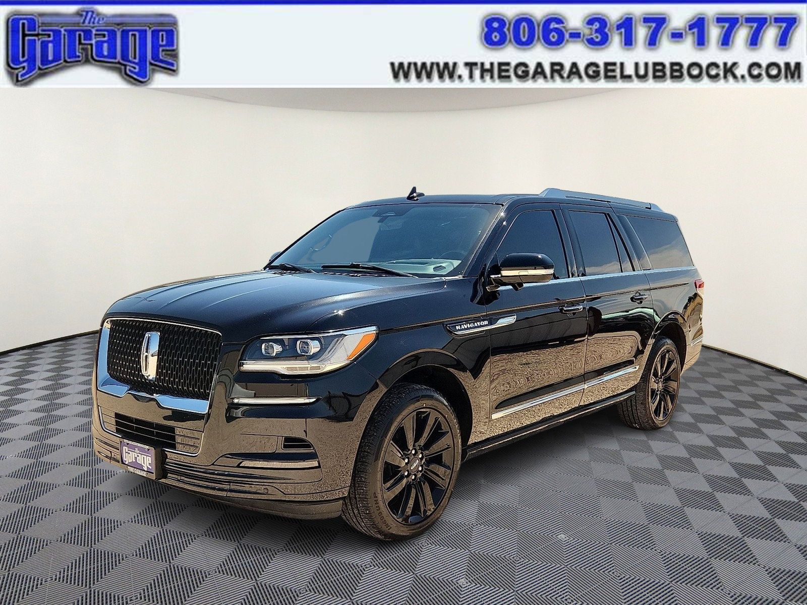 Used 2023 Lincoln Navigator L Reserve AWD/4WD image 1