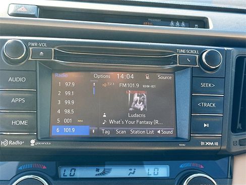 Used 2018 Toyota RAV4 XLE image 15