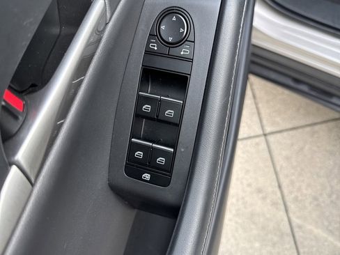 Certified 2022 MAZDA CX-30 AWD 2.5 S w/ Select Package image 8