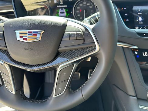 New 2026 Cadillac XT5 Sportv w/ LPO, Onyx Lite Package AWD/4WD image 35