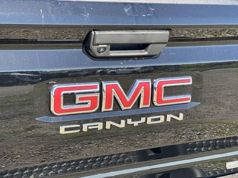 New 2026 GMC Canyon Elevation image 26