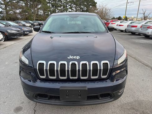 Used 2014 Jeep Cherokee Sport w/ Cold Weather Group image 2