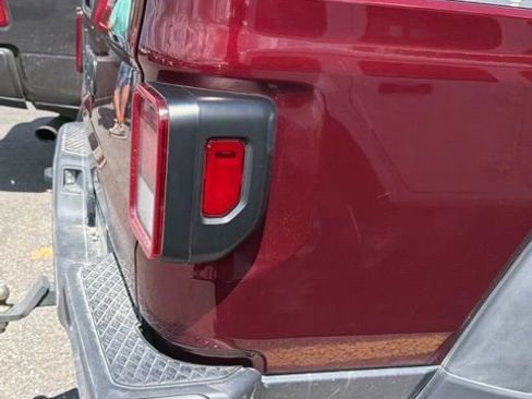 Used 2021 Jeep Gladiator Sport AWD/4WD image 23