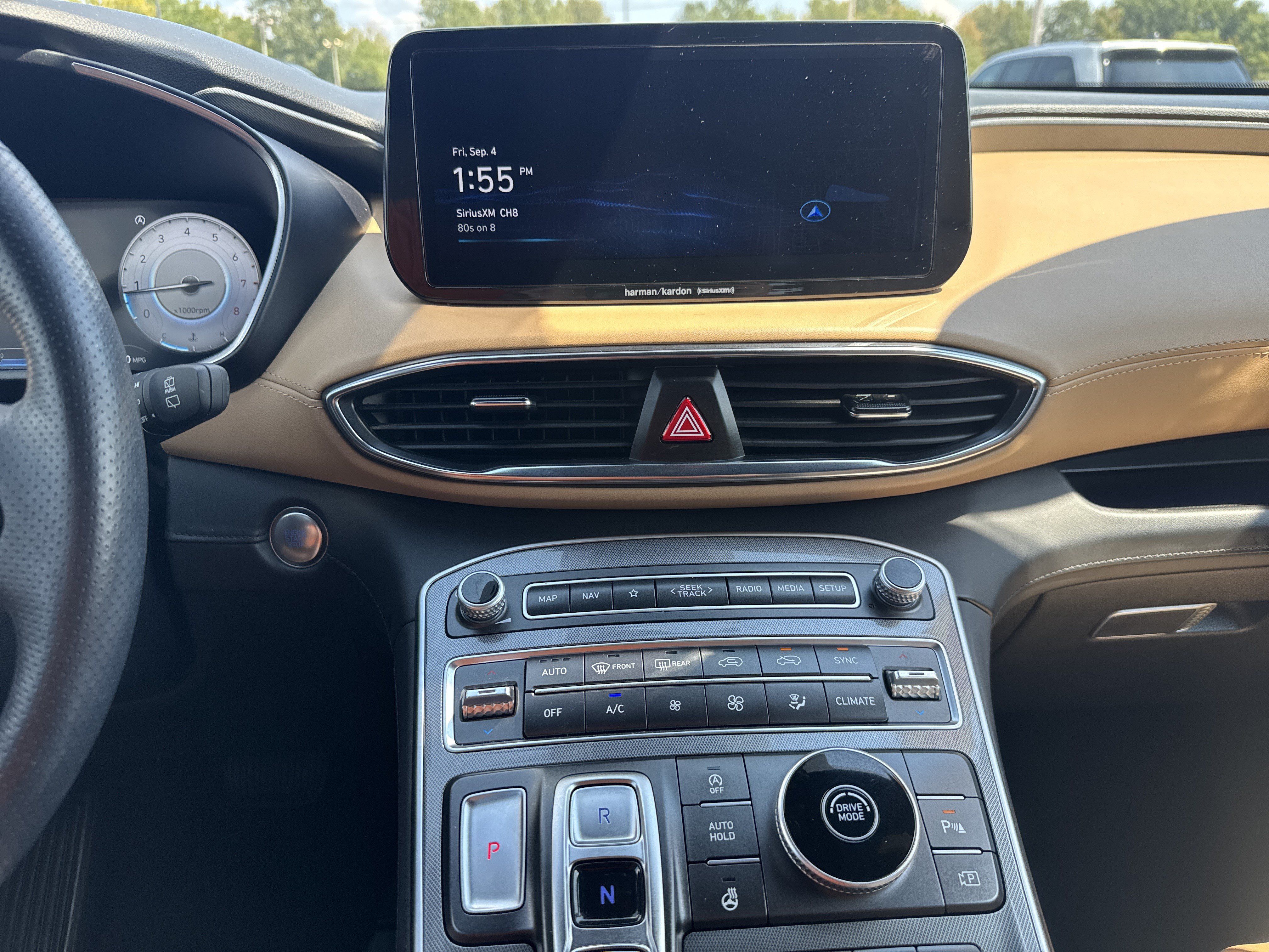 Used 2023 Hyundai Santa Fe Calligraphy FWD image 12