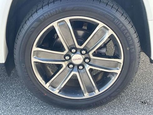 Used 2017 GMC Acadia Denali w/ Technology Package AWD/4WD image 7