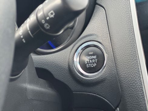 Used 2018 Subaru Outback 2.5i Limited image 7