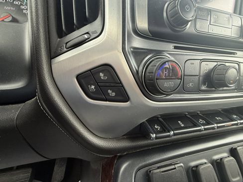 Used 2018 GMC Sierra 1500 SLT image 14