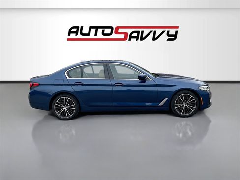 Used 2023 BMW 530i w/ Premium Package image 8