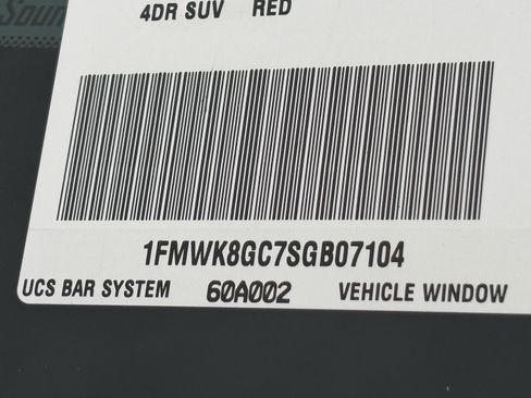 Used 2025 Ford Explorer ST image 30