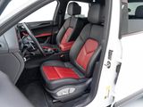 Certified 2022 Porsche Macan image 5
