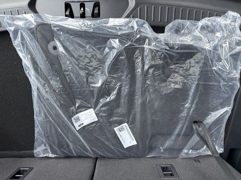 New 2026 Ford Explorer ST-Line w/ ST-Line Street Pack AWD/4WD image 15