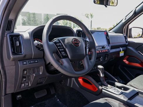 New 2026 Nissan Frontier PRO-4X AWD/4WD image 15