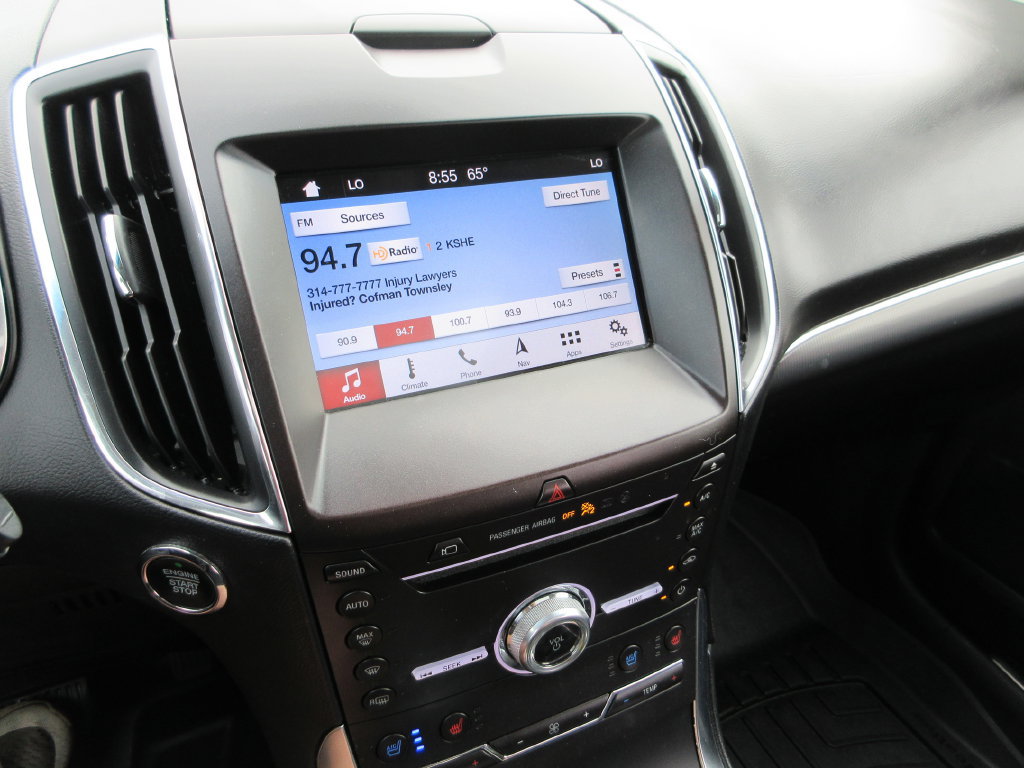 Used 2019 Ford Edge Titanium w/ Equipment Group 301A AWD/4WD image 30
