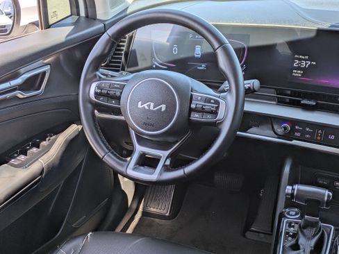 Used 2023 Kia Sportage EX FWD image 16