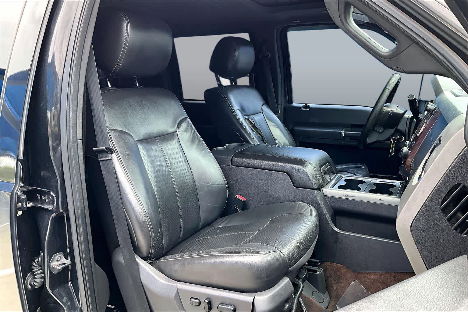 Used 2012 Ford F250 Lariat w/ Lariat Ultimate Pkg AWD/4WD image 8